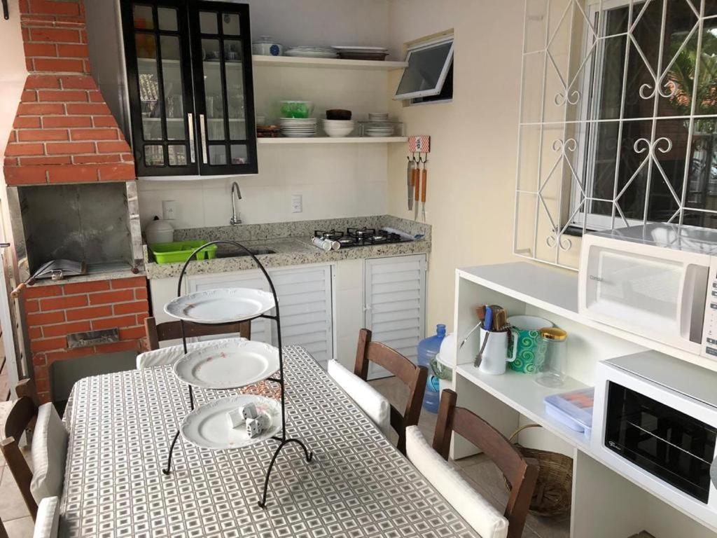 Casa Da Arvore Rua Pescada Amarela 邦比尼亚斯 外观 照片